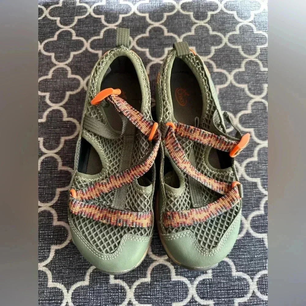 Chaco Kid Odyssey Sandals- size 2